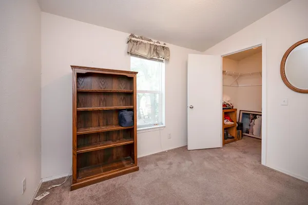 $375,000 | 4010 Lakeview Drive, Ione, CA 95640