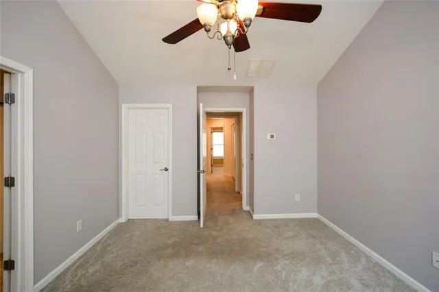 $305,000 | 1749 Oakbrook Lane Northwest, Kennesaw, GA 30152