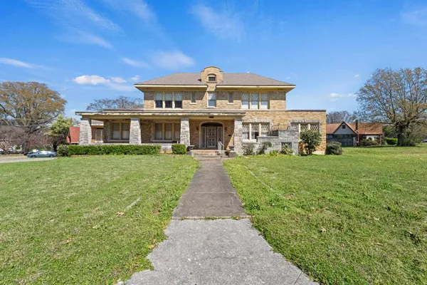 $319,900 | 1778 Jackson Avenue, Memphis, TN 38107