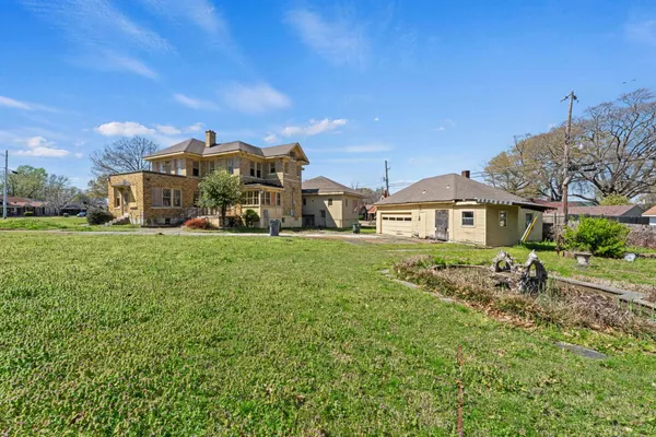 $319,900 | 1778 Jackson Avenue, Memphis, TN 38107