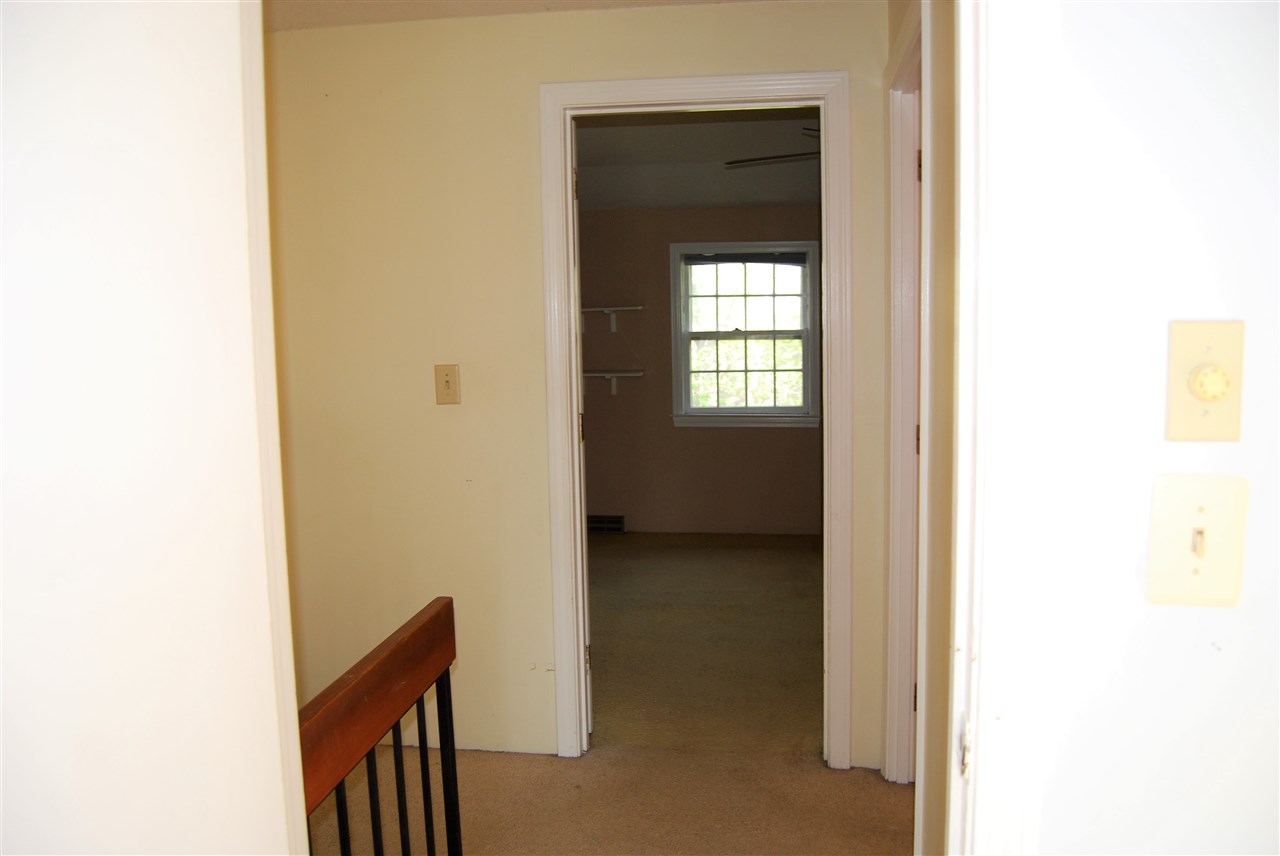 136 Cannongate III Road Nashua, NH 03063 - Photo 12 of 29 Gallery Image 12