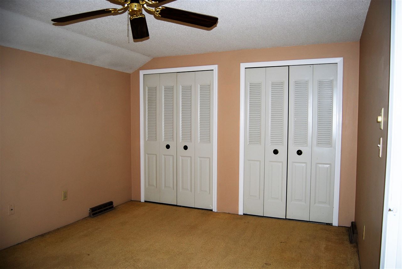 136 Cannongate III Road Nashua, NH 03063 - Photo 13 of 29 Gallery Image 13