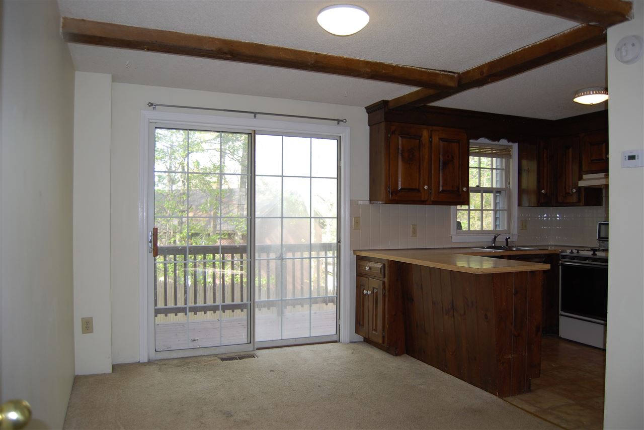 136 Cannongate III Road Nashua, NH 03063 - Photo 3 of 29 Gallery Image 3