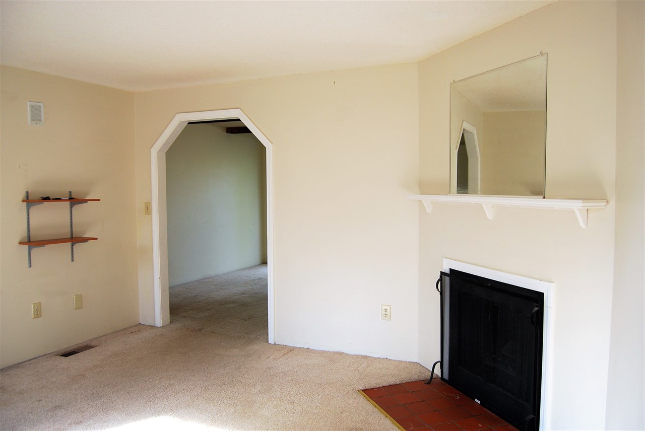 136 Cannongate III Road Nashua, NH 03063 - Photo 9 of 29 Gallery Image 9