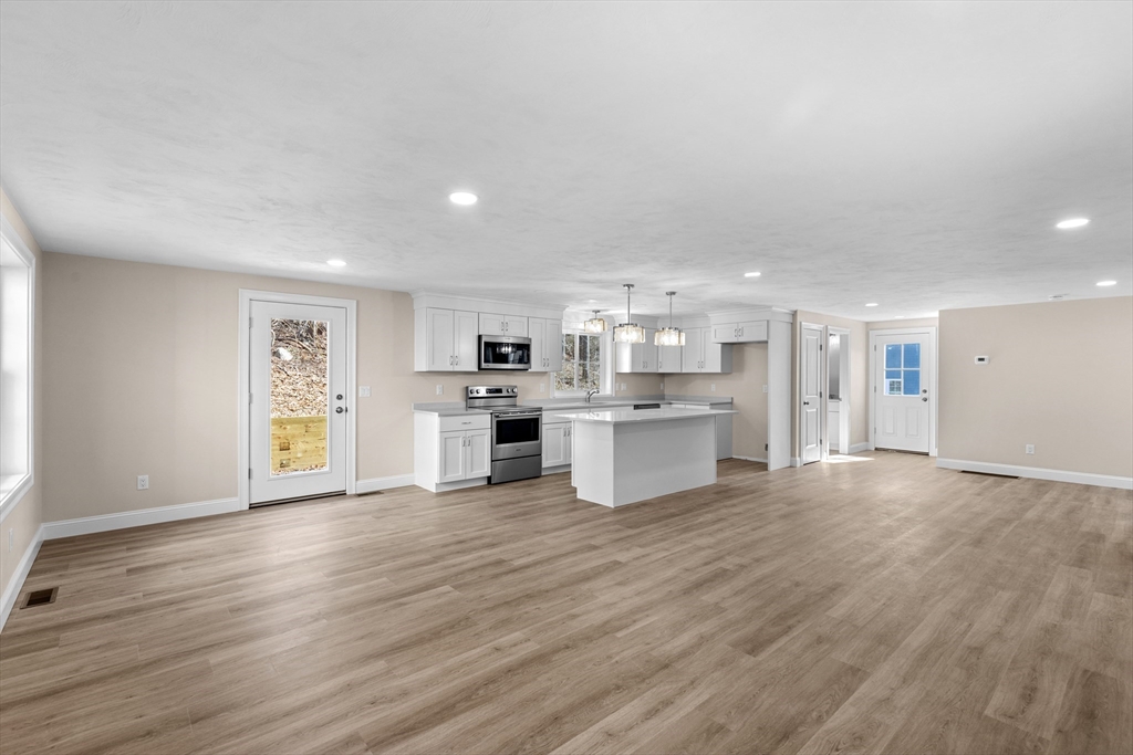 1234 State Road, Unit 3 Plymouth, MA 02360 - Photo 6 of 39