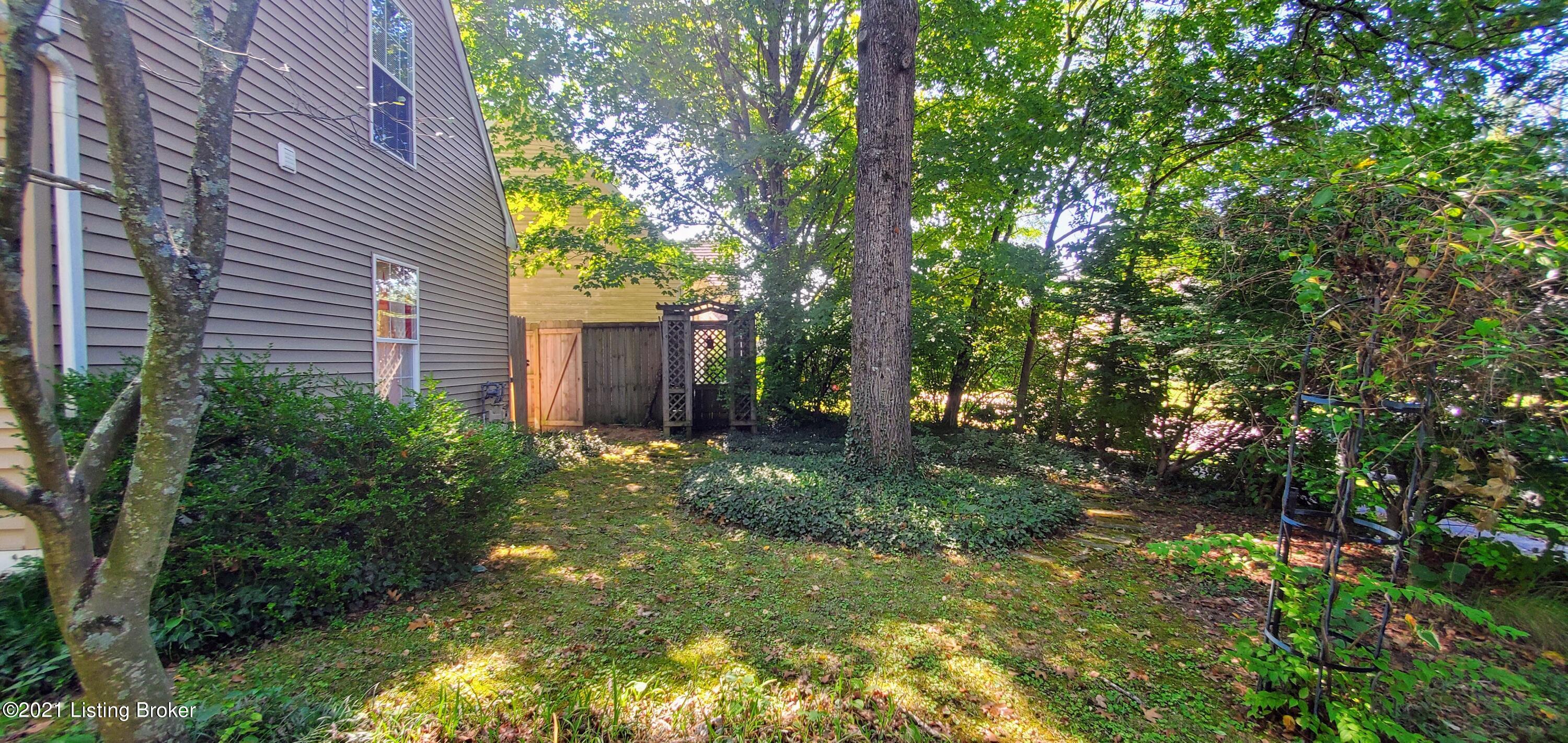 11024 Booker Road Louisville, KY 40223 - Photo 32 of 38 20210902_120410