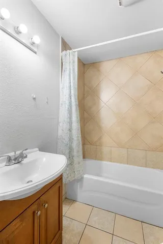 $225,000 | 5330 Park Avenue, De Leon Springs, FL 32130