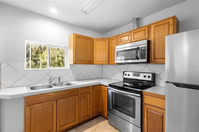 $225,000 | 5330 Park Avenue, De Leon Springs, FL 32130