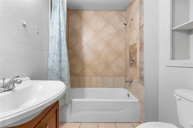 $225,000 | 5330 Park Avenue, De Leon Springs, FL 32130