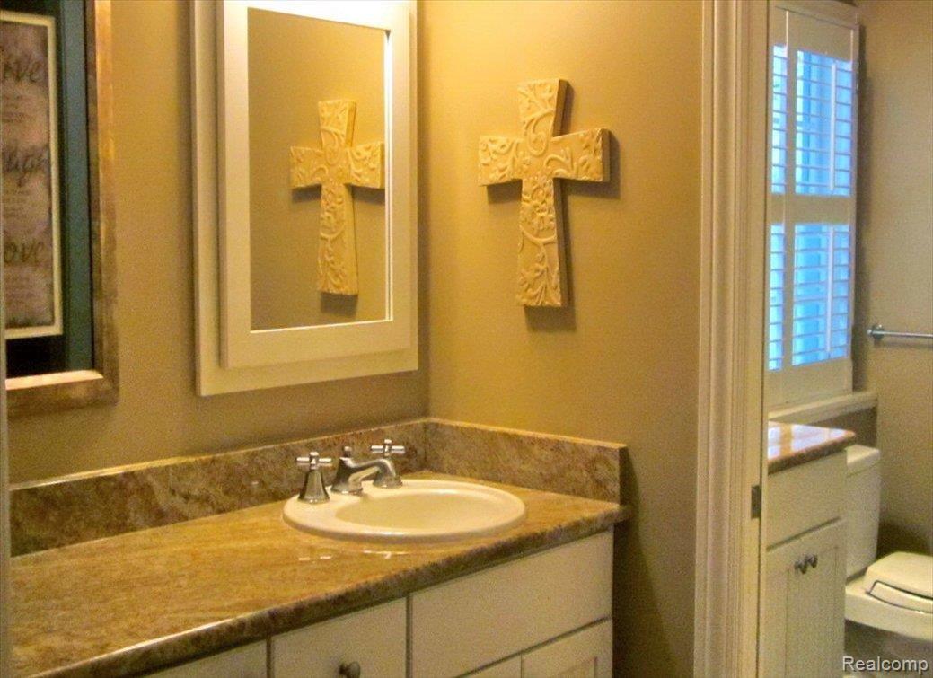 5595 Raven Road Bloomfield Hills, MI 48301 - Photo 13 of 25 Master Bath