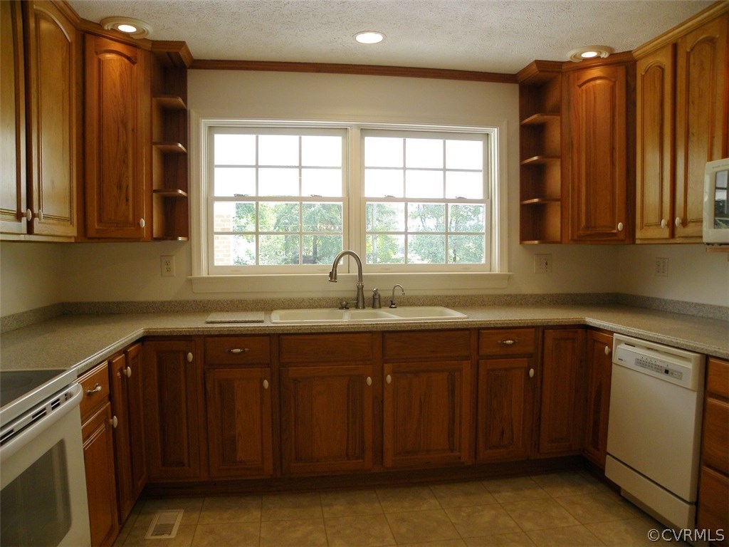 9014 McClellan Road Mechanicsville, VA 23111 - Photo 9 of 44 Gallery Image 9