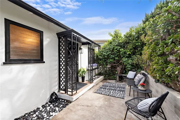 $5,000 | 189 Lower Cliff Drive, Laguna Beach, CA 92651