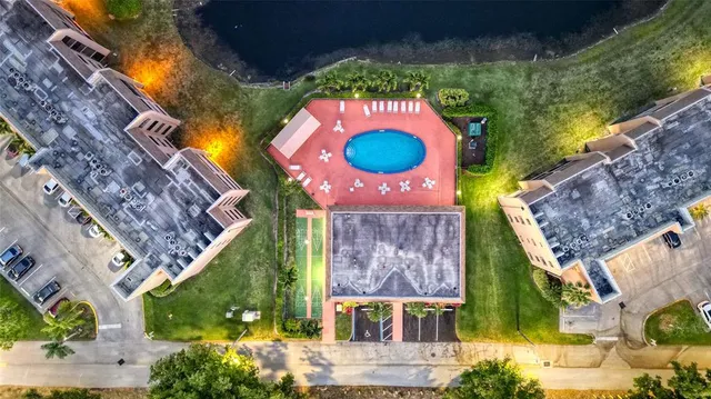 $189,900 | 10433 Sunrise Lakes Boulevard, Unit 409, Sunrise, FL 33322