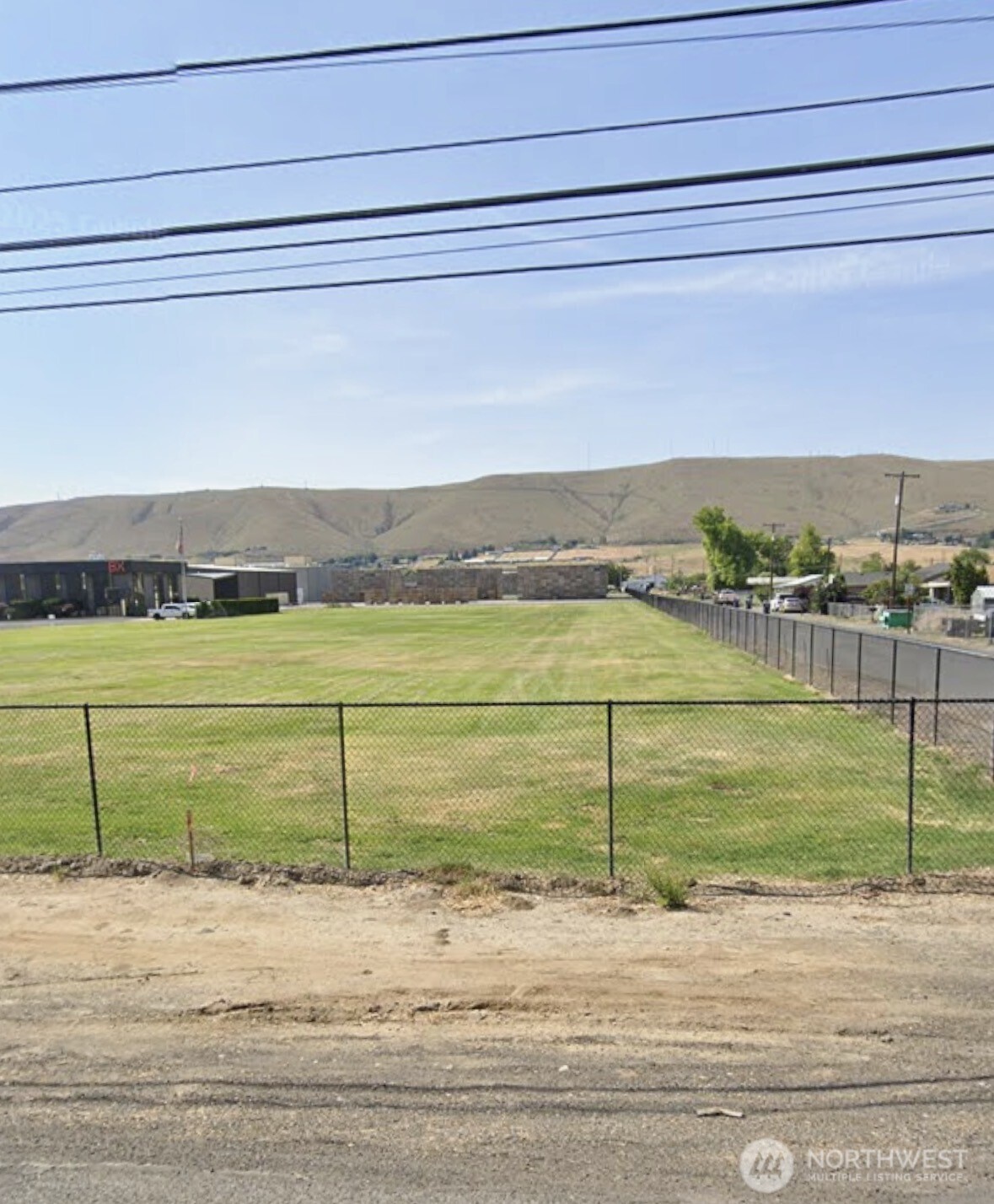 1720 West Ahtanum Road Yakima, WA 98903 - Photo 2 of 3