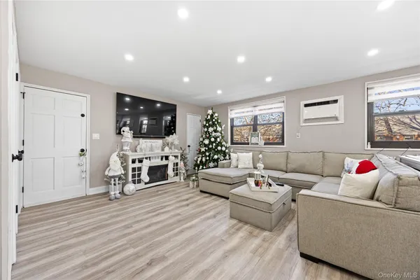 $410,000 | 160-08 16th Avenue, Unit 2 | Clearview