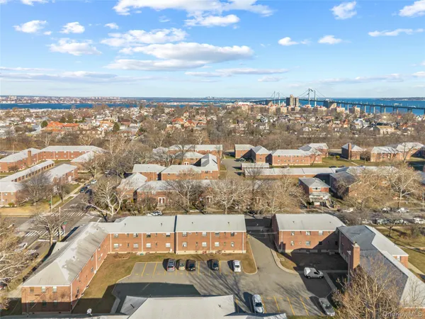 $410,000 | 160-08 16th Avenue, Unit 2 | Clearview