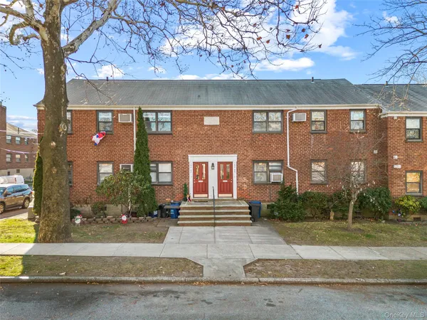 $410,000 | 160-08 16th Avenue, Unit 2 | Clearview