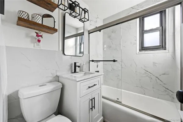 $410,000 | 160-08 16th Avenue, Unit 2 | Clearview