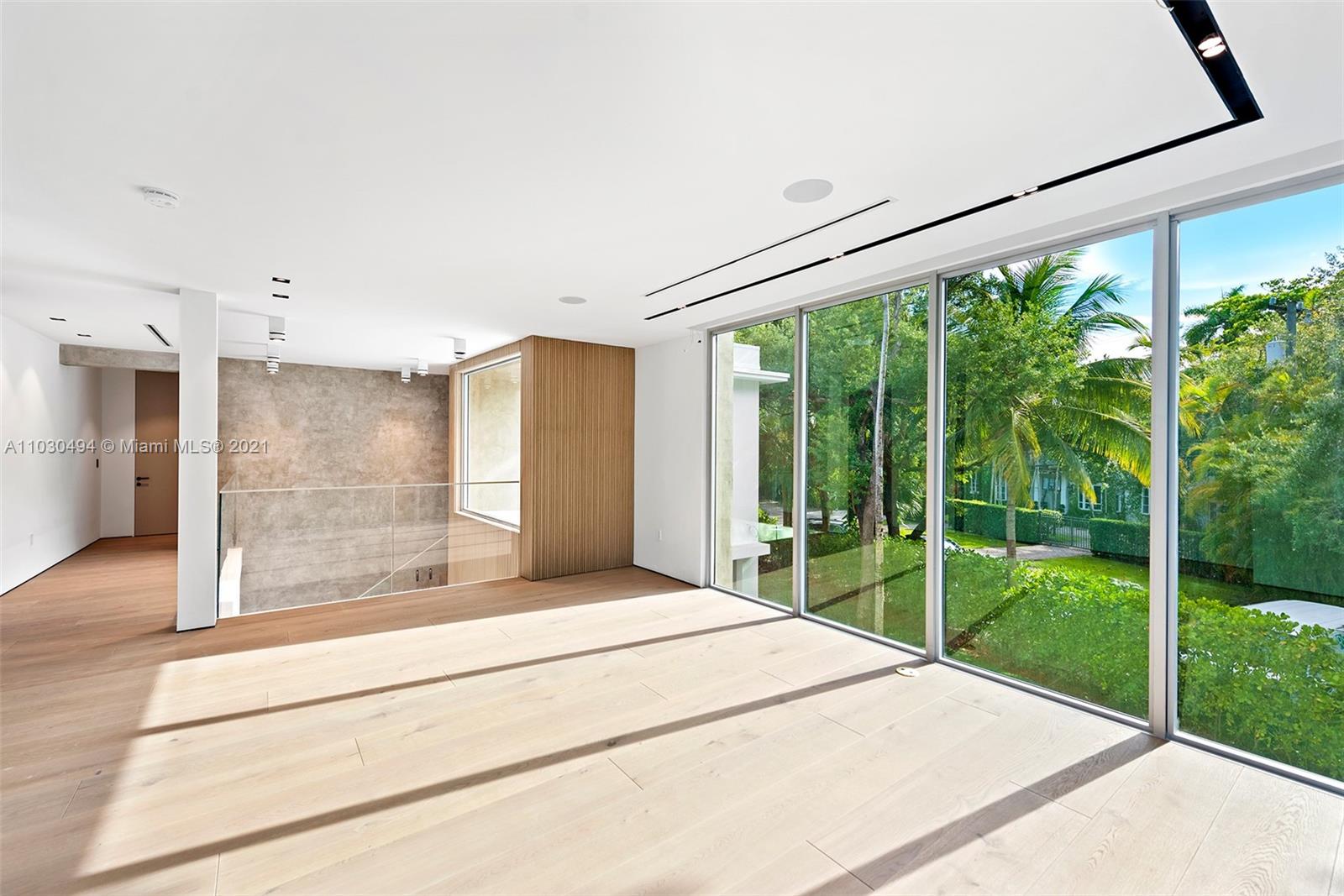 3737 Justison Road Miami, FL 33133 - Photo 12 of 13