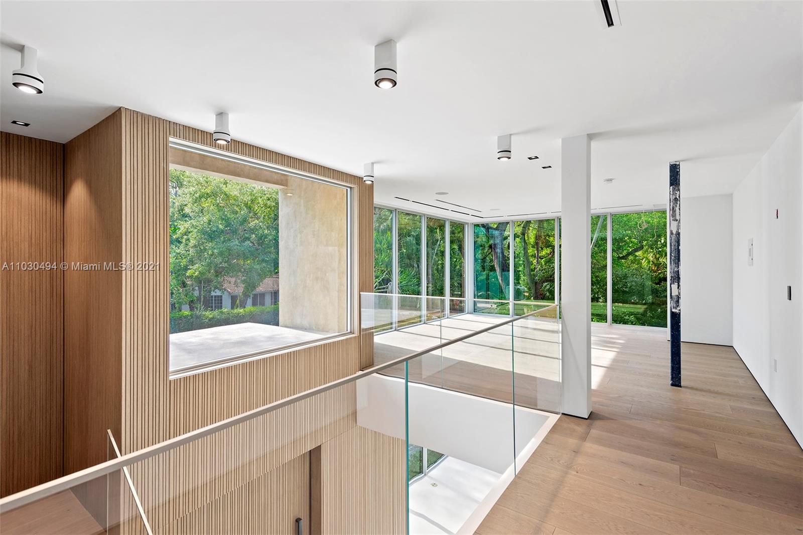 3737 Justison Road Miami, FL 33133 - Photo 7 of 13