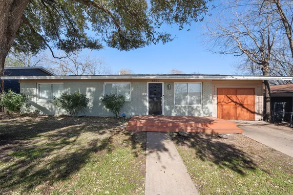 $2,350 | 4900 Eastdale Drive, Austin, TX 78723
