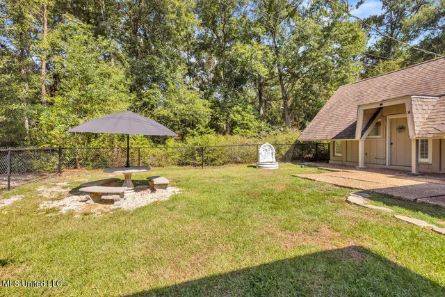 $315,000 | 8332 Makiki Drive, Diamondhead, MS 39525