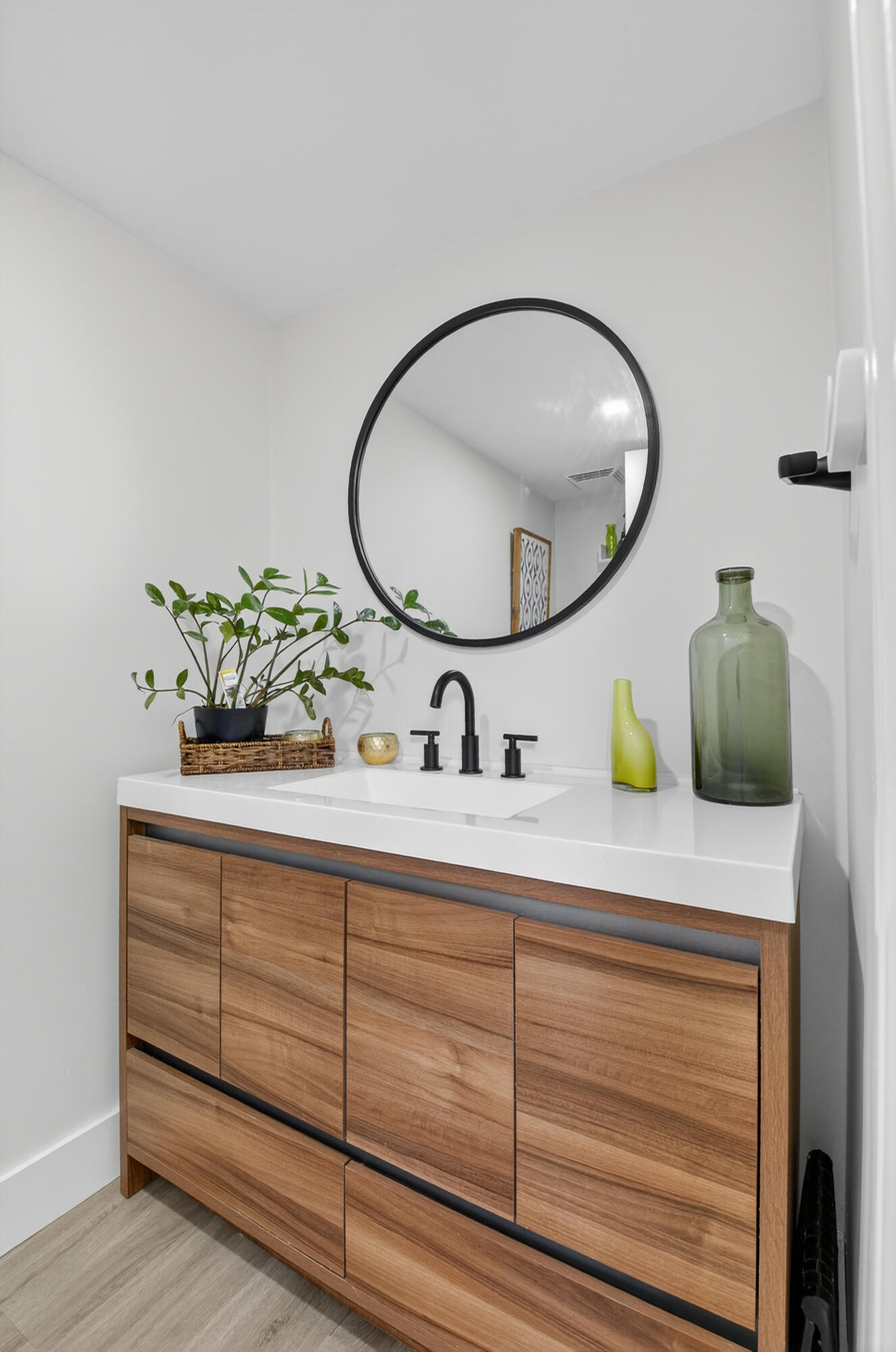 701 Bridgewood Drive Boca Raton, FL 33434 - Photo 20 of 81 a bathroom with a sink and a mirror