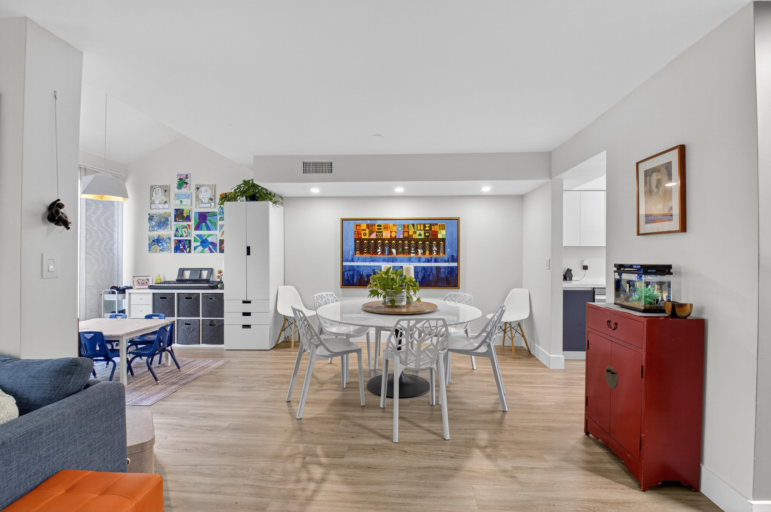 701 Bridgewood Drive Boca Raton, FL 33434 - Photo 9 of 81 a view of a dining room with furniture