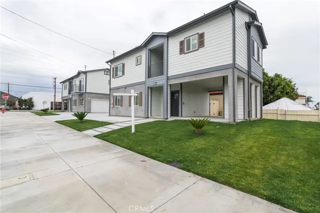 $1,795,000 | 140 South Hewes Street, Orange, CA 92869