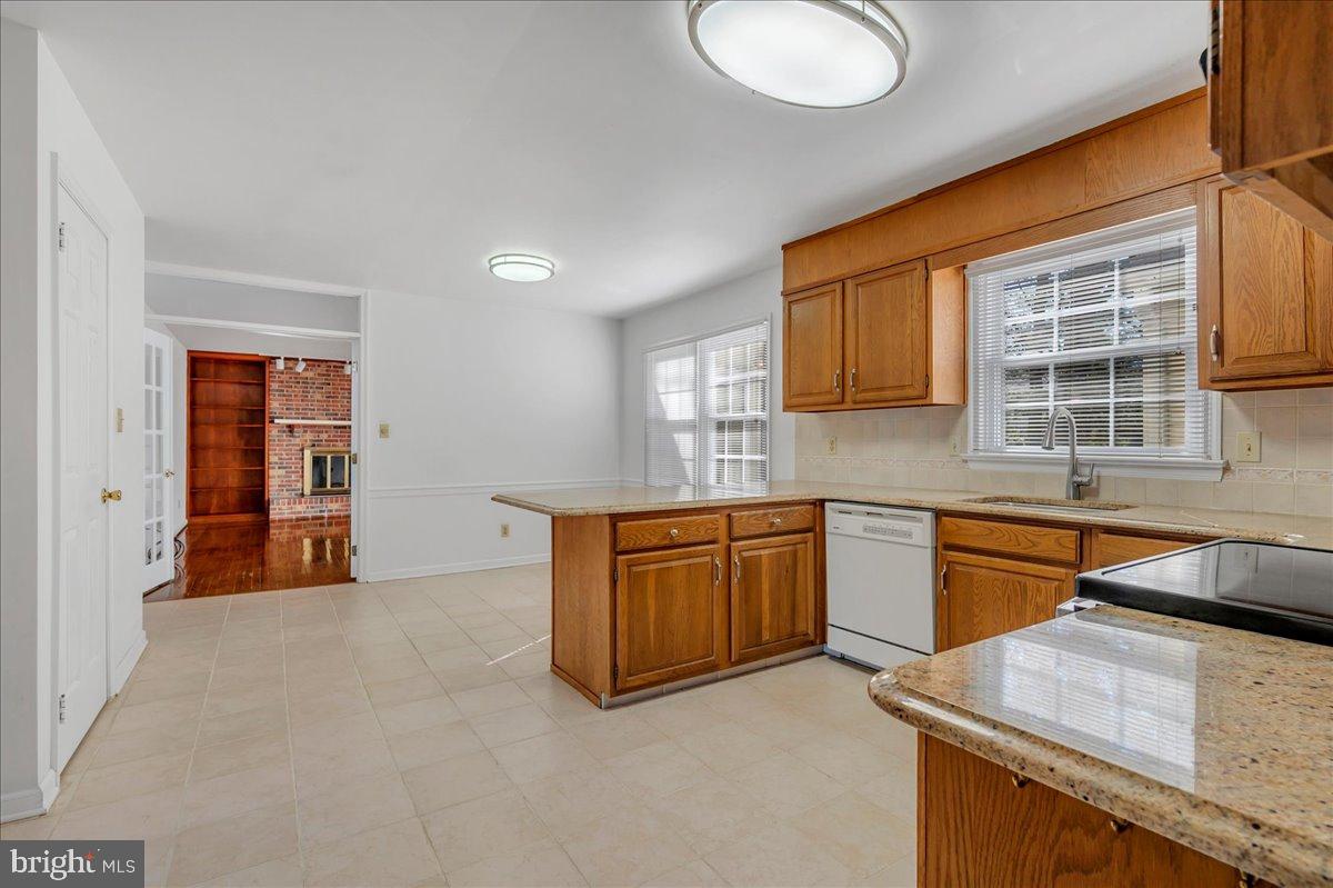 4552 Simon Road Wilmington, DE 19803 - Photo 10 of 29 Gallery Image 10
