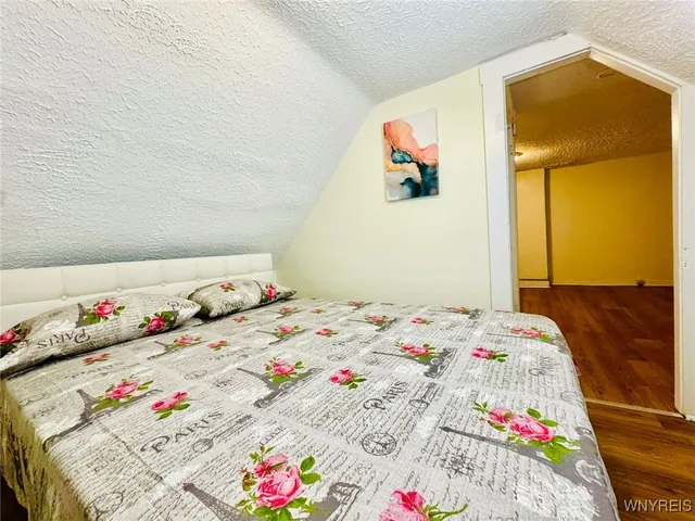 $140,000 | 2523 Falls Street, Niagara Falls, NY 14303