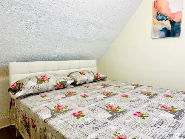 $140,000 | 2523 Falls Street, Niagara Falls, NY 14303