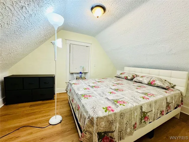 $140,000 | 2523 Falls Street, Niagara Falls, NY 14303