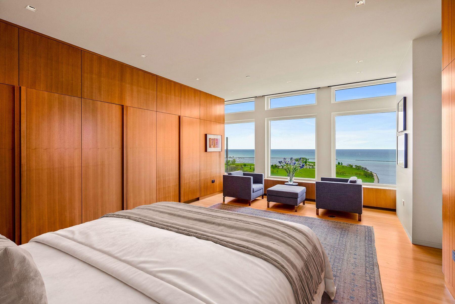 825 North Prospect Avenue, Unit 1801 Milwaukee, WI 53202 - Photo 14 of 31 Primary Suite