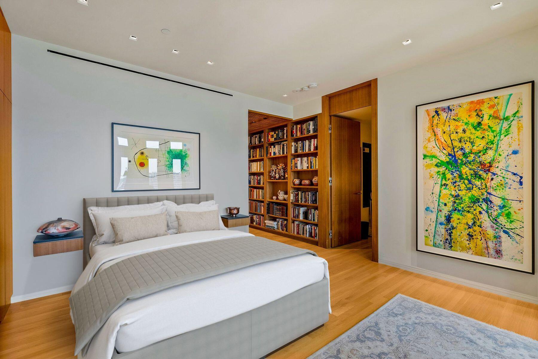 825 North Prospect Avenue, Unit 1801 Milwaukee, WI 53202 - Photo 18 of 31 Second Bedroom with En-Suite