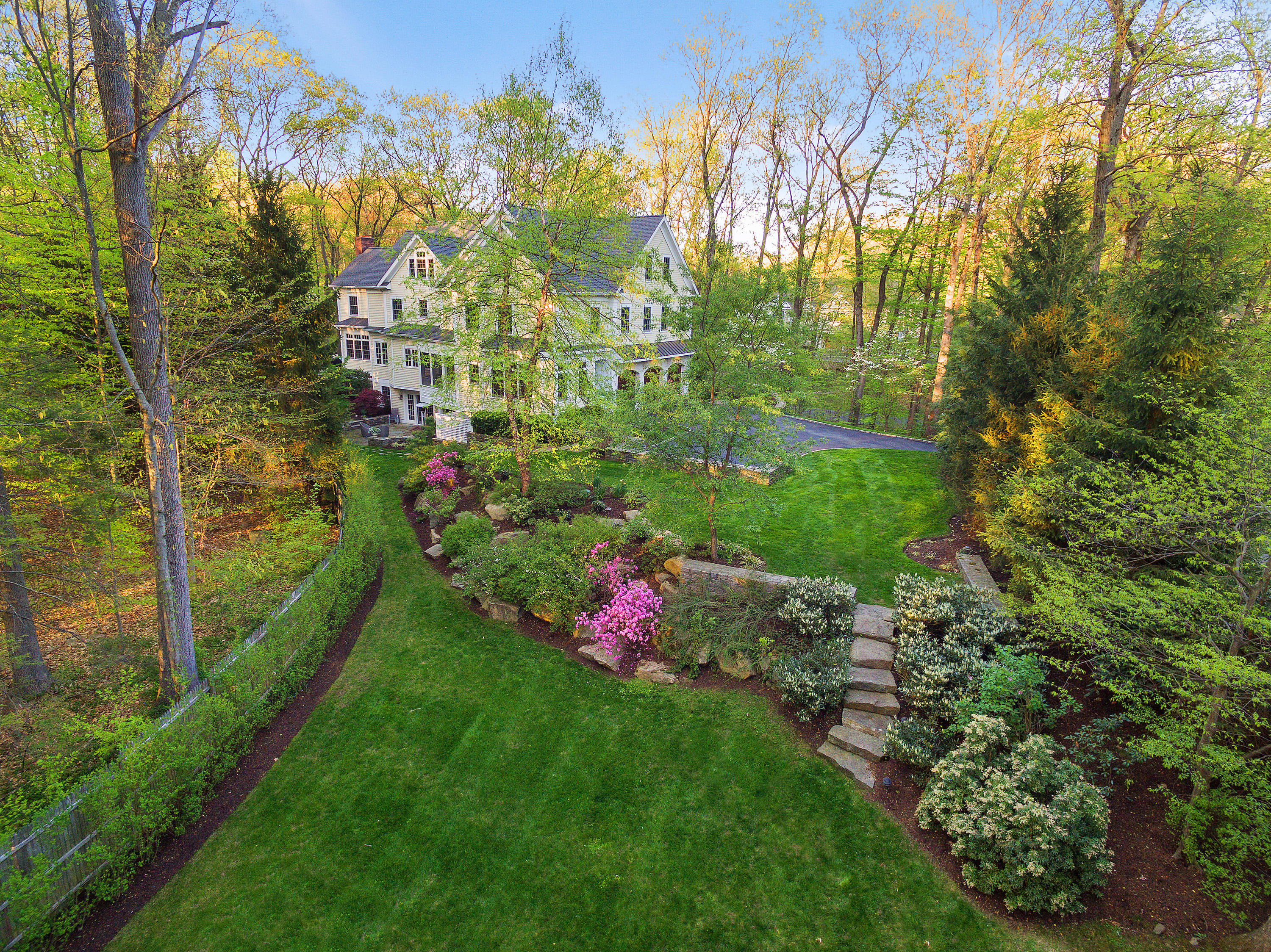43 Stony Brook Road Darien, CT 06820 - Photo 32 of 46 a view of yard with green space