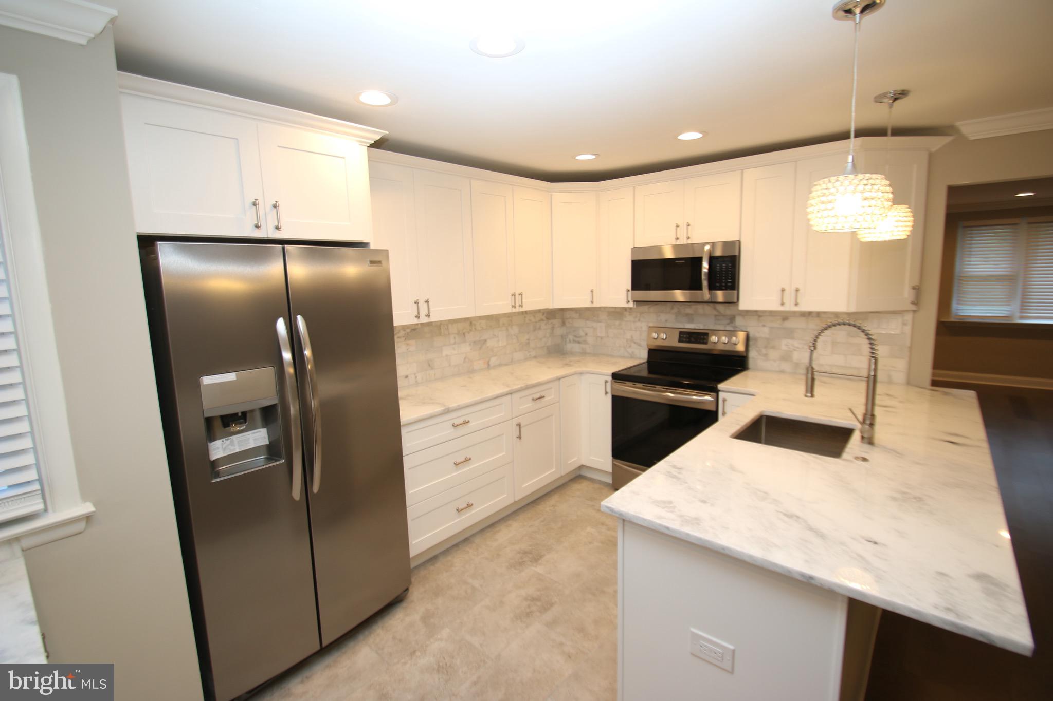 3011 Pine Road Huntingdon Valley, PA 19006 - Photo 4 of 30 Gallery Image 4