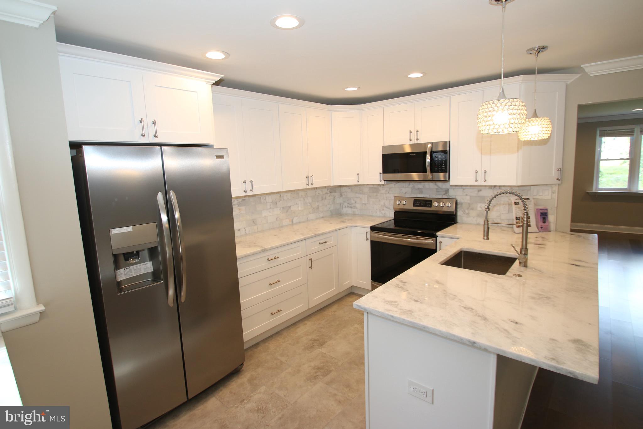 3011 Pine Road Huntingdon Valley, PA 19006 - Photo 5 of 30 Gallery Image 5
