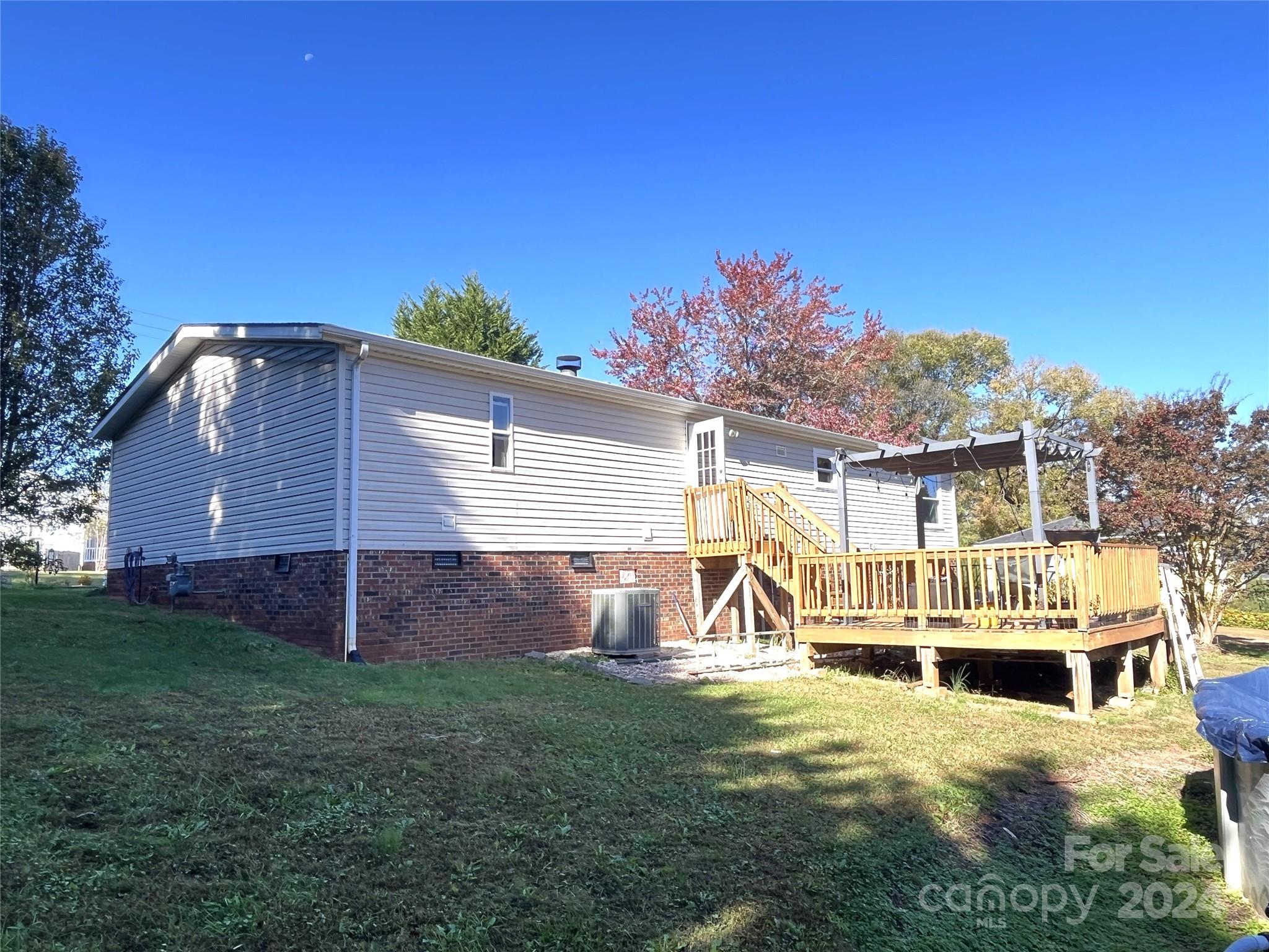 3348 Falling Creek Road Hickory, NC 28601 - Photo 15 of 19 Gallery Image 15