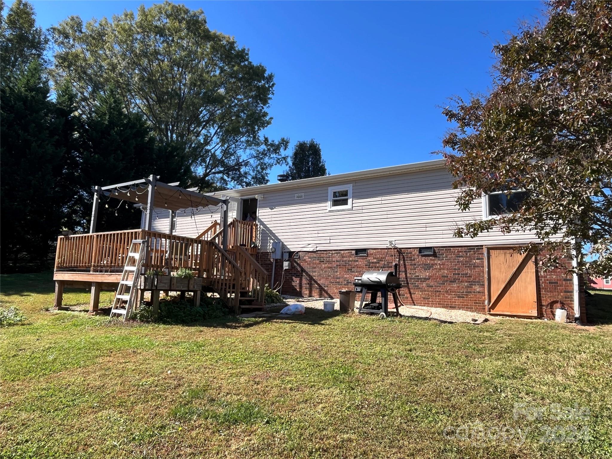 3348 Falling Creek Road Hickory, NC 28601 - Photo 16 of 19 Gallery Image 16