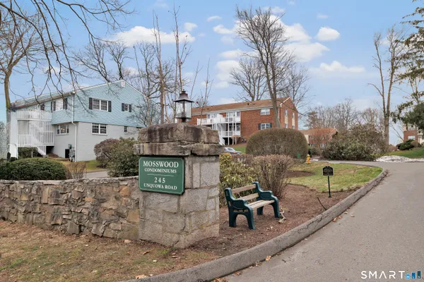 $4,200 | 245 Unquowa Road, Unit 2, Fairfield, CT 06824