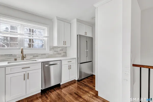 $4,200 | 245 Unquowa Road, Unit 2, Fairfield, CT 06824