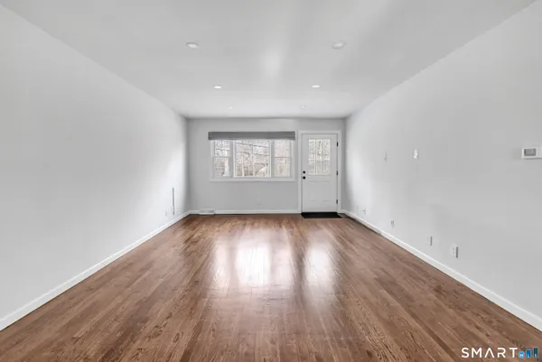 $4,200 | 245 Unquowa Road, Unit 2, Fairfield, CT 06824