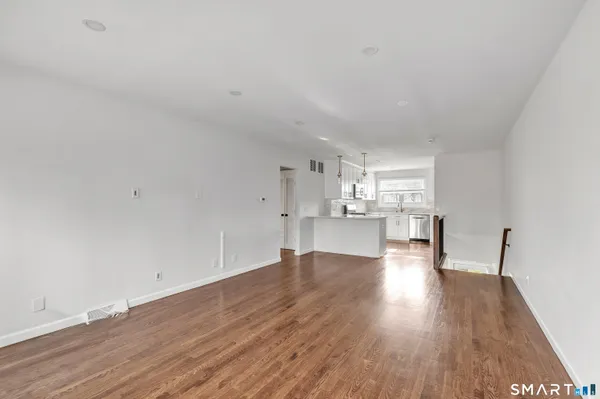 $4,200 | 245 Unquowa Road, Unit 2, Fairfield, CT 06824