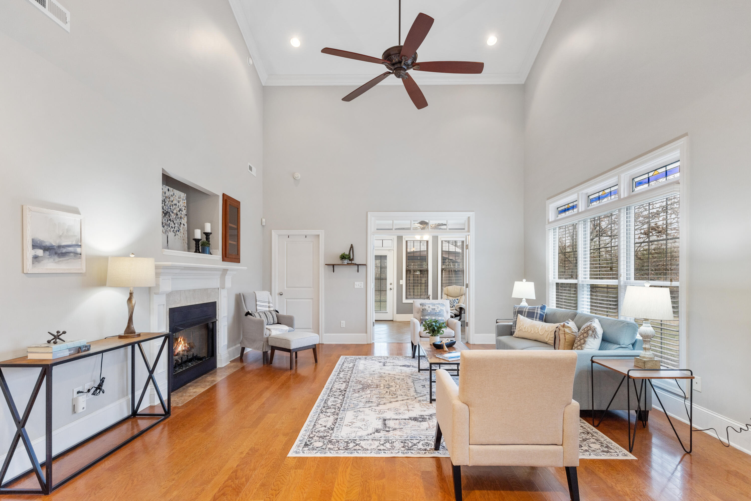 2312 Rivendell Lane Chattanooga, TN 37421 - Photo 21 of 44 LOOK AT ALL THAT NATURAL LIGHT!!!