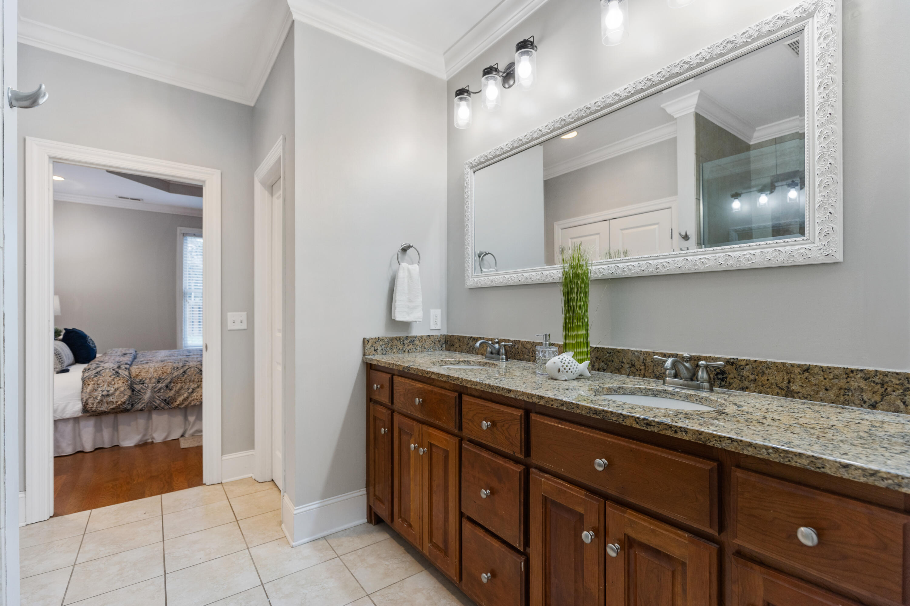 2312 Rivendell Lane Chattanooga, TN 37421 - Photo 30 of 44 P. BATH W/ 2 SINKS/GRANITE