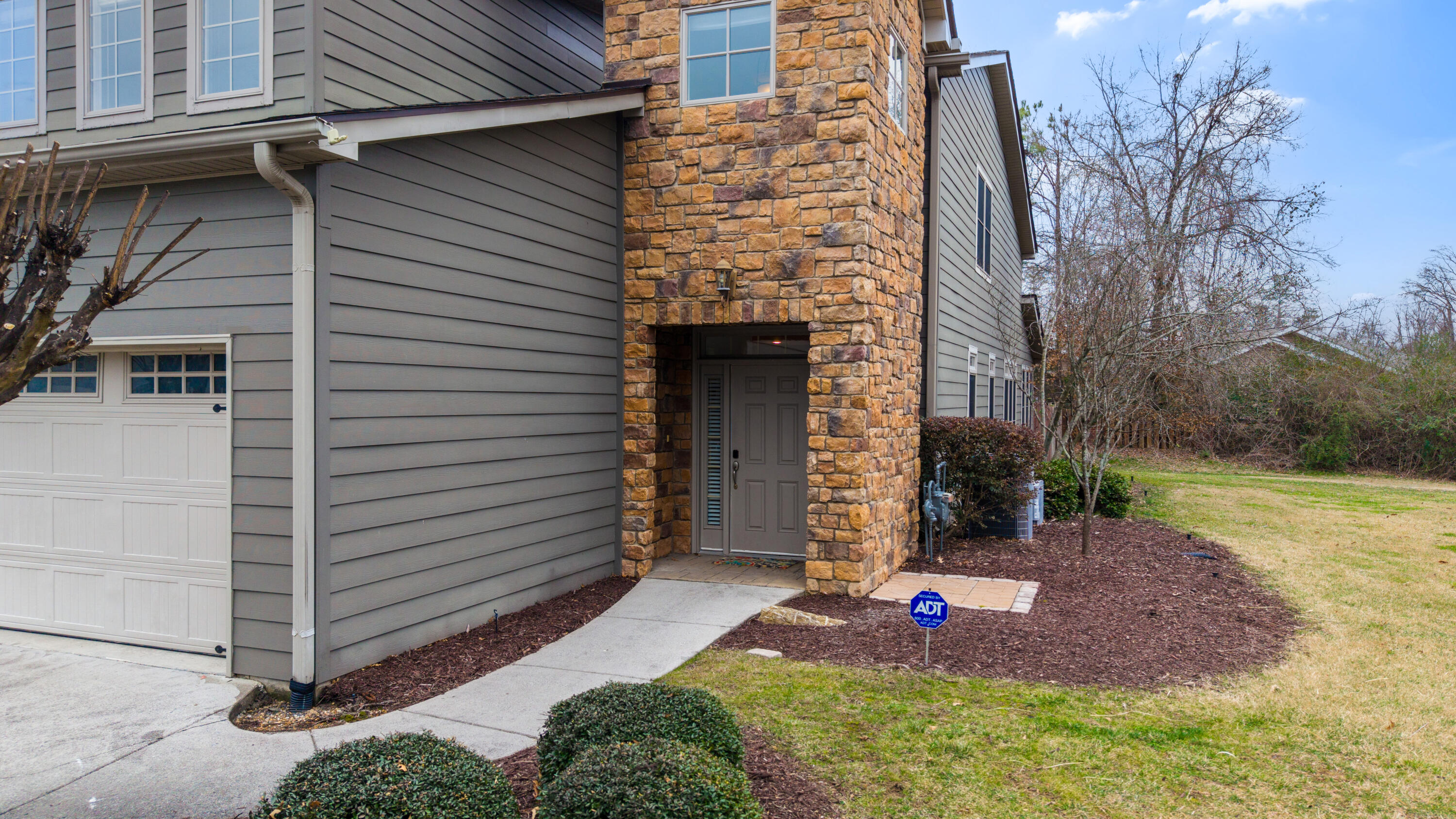 2312 Rivendell Lane Chattanooga, TN 37421 - Photo 3 of 44 PRIVATE ENTRY