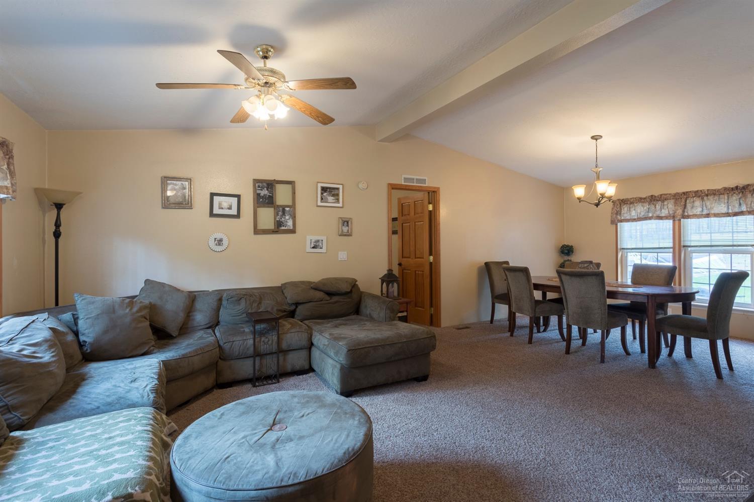19565 Buck Canyon Road Bend, OR 97702 - Photo 7 of 12 Gallery Image 7