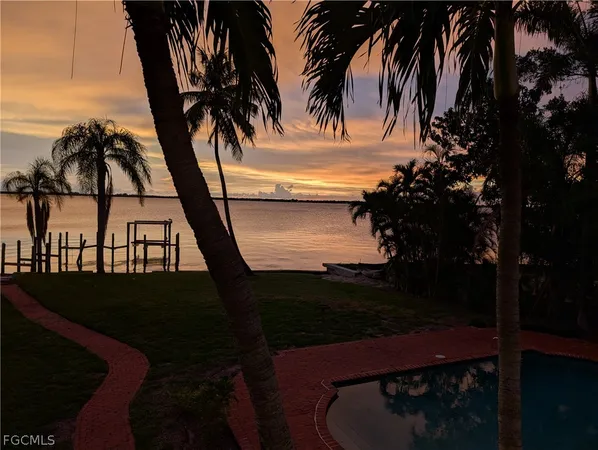 $20,000 | 2878 Valencia Way, Fort Myers, FL 33901