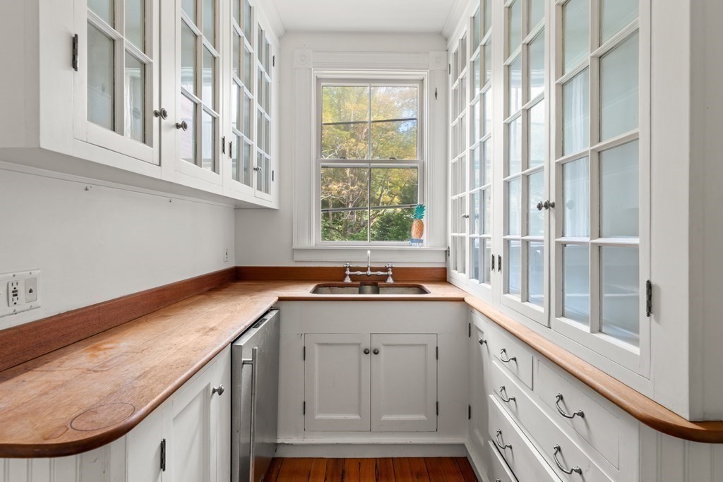 23-29 Lewis Road Concord, MA 01742 - Photo 14 of 42